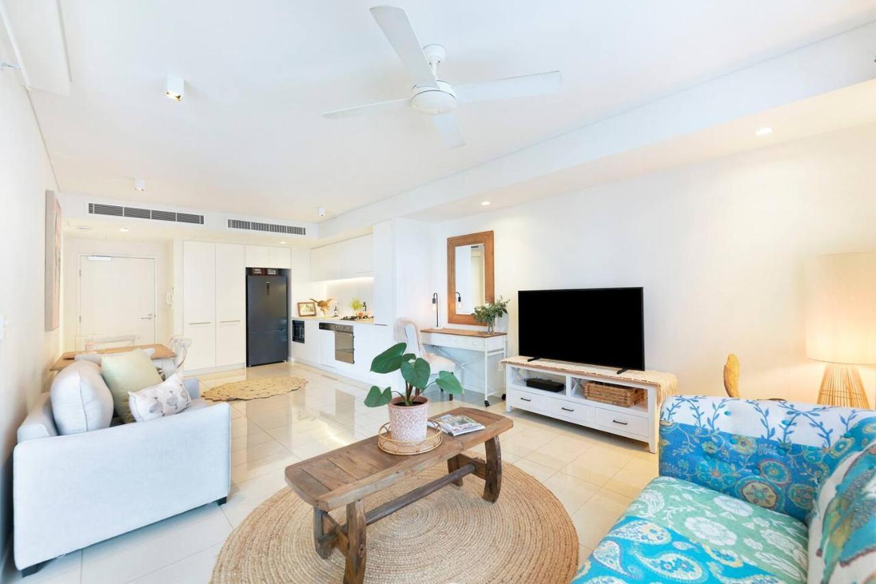 The Salty Lagoon - A Vibrant Retreat By The Water * Darwin