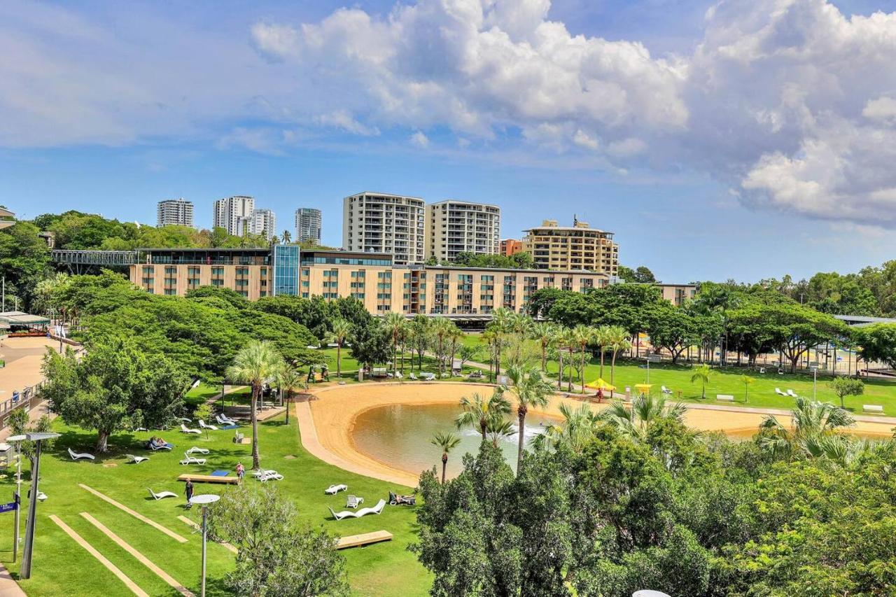 The Salty Lagoon - A Vibrant Retreat By The Water * Darwin